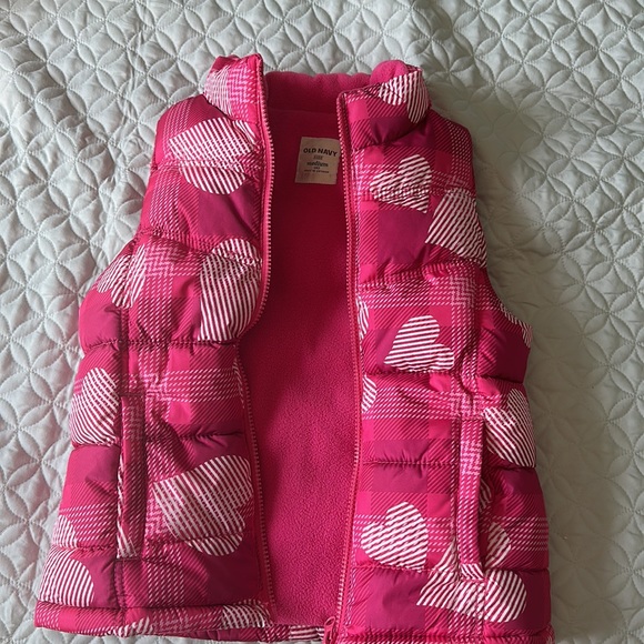 Pink and white hearts puffer vest - Picture 3 of 6
